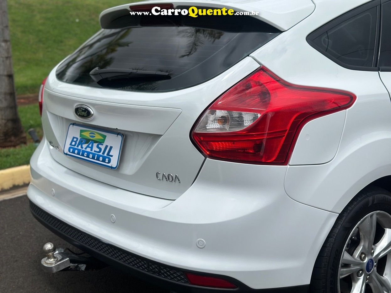 FORD FOCUS 2015 - Loja