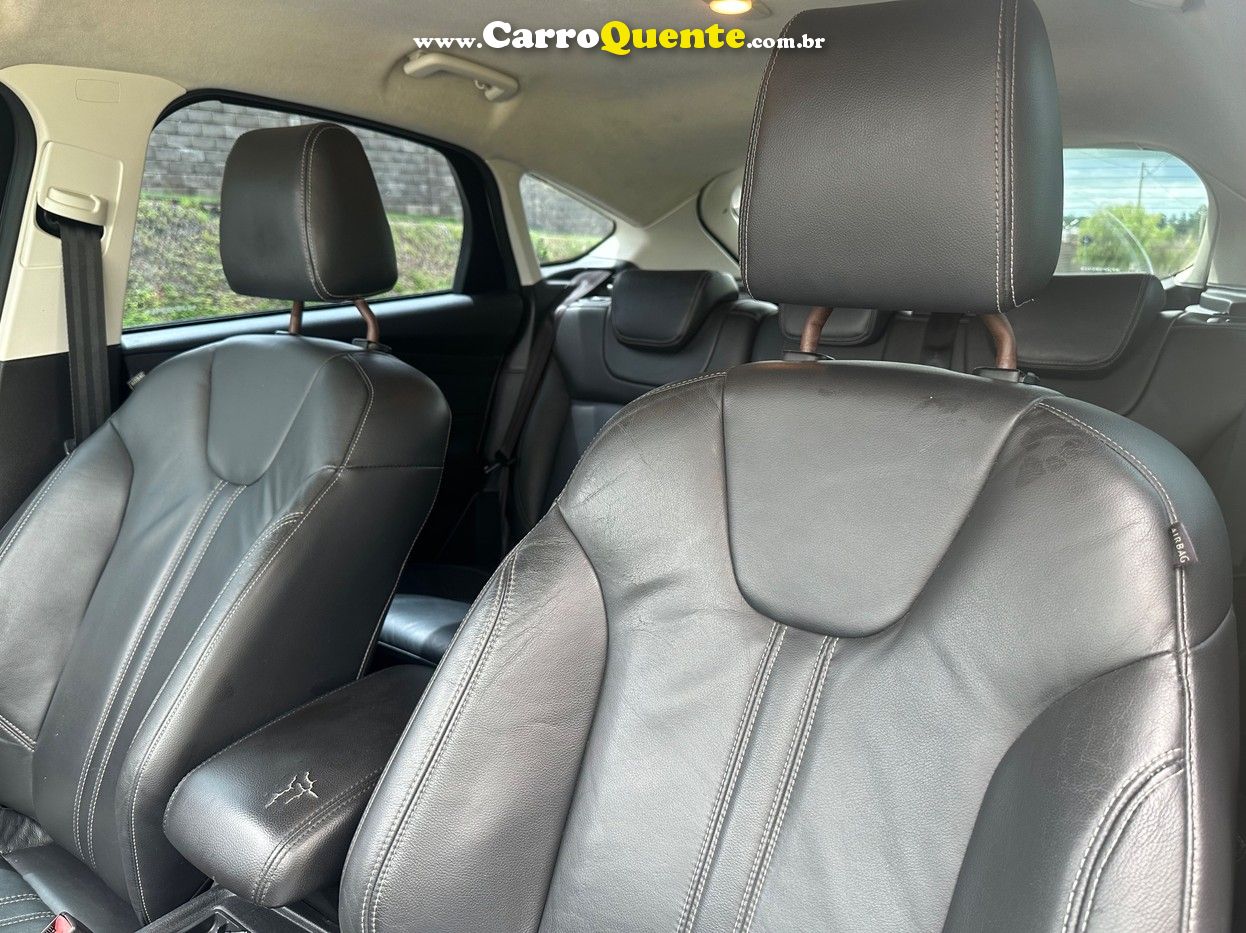 FORD FOCUS 2015 - Loja