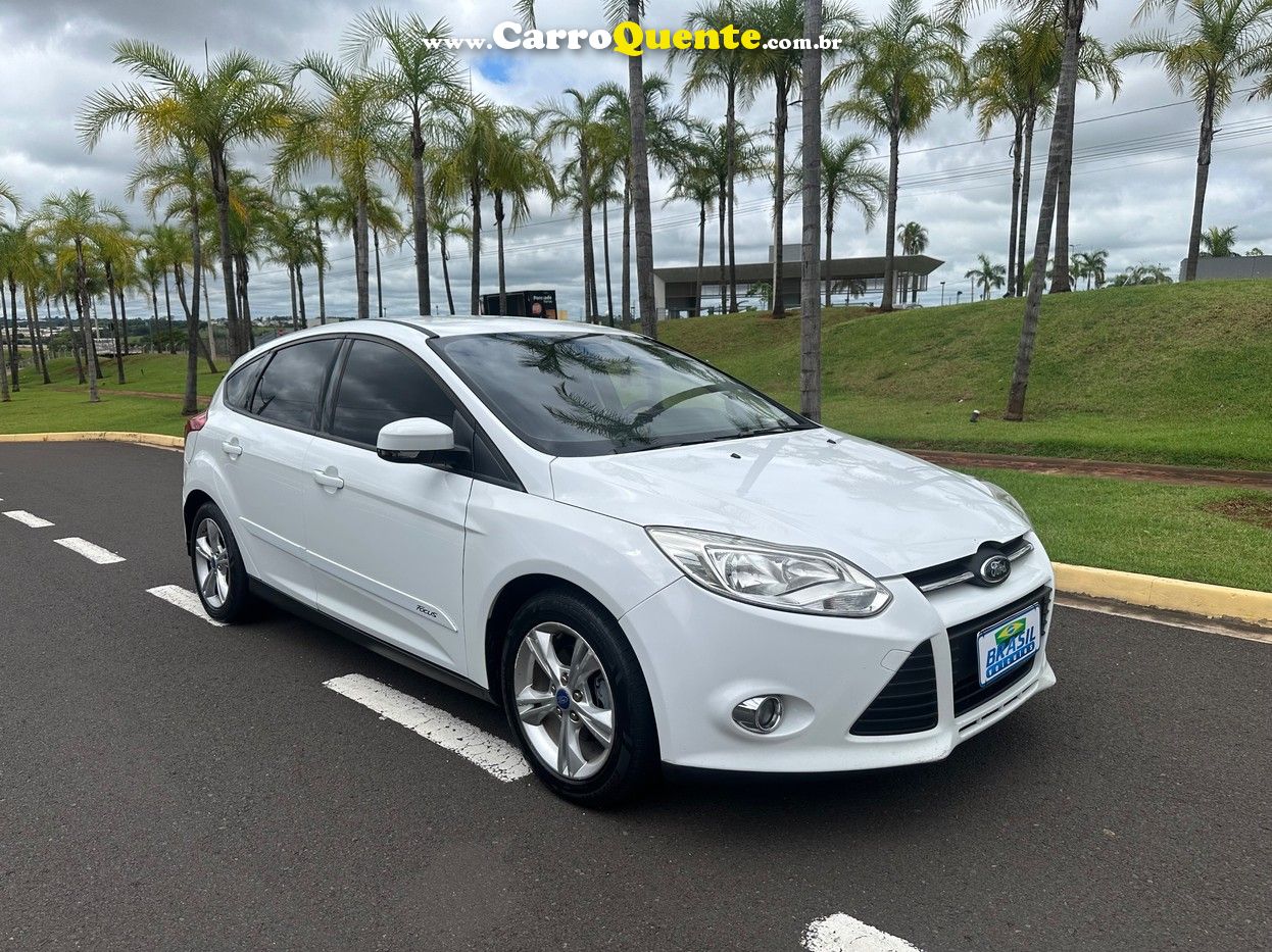 FORD FOCUS 2015 - Loja