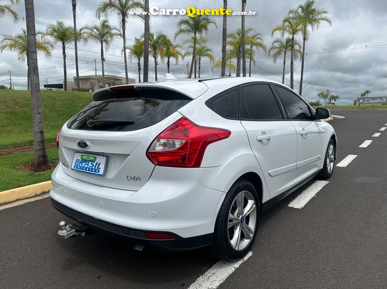 FORD FOCUS 2015 - Loja