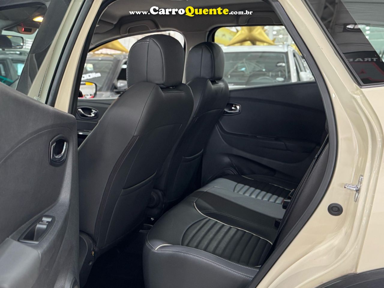 RENAULT CAPTUR 2.0 16V INTENSE 2018 - Loja