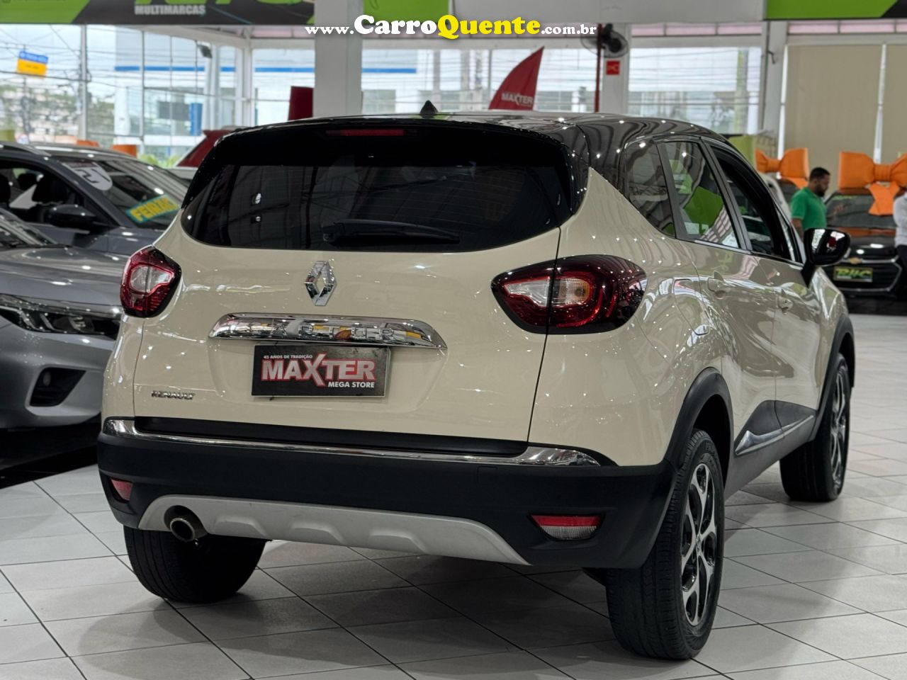 RENAULT CAPTUR 2.0 16V INTENSE 2018 - Loja