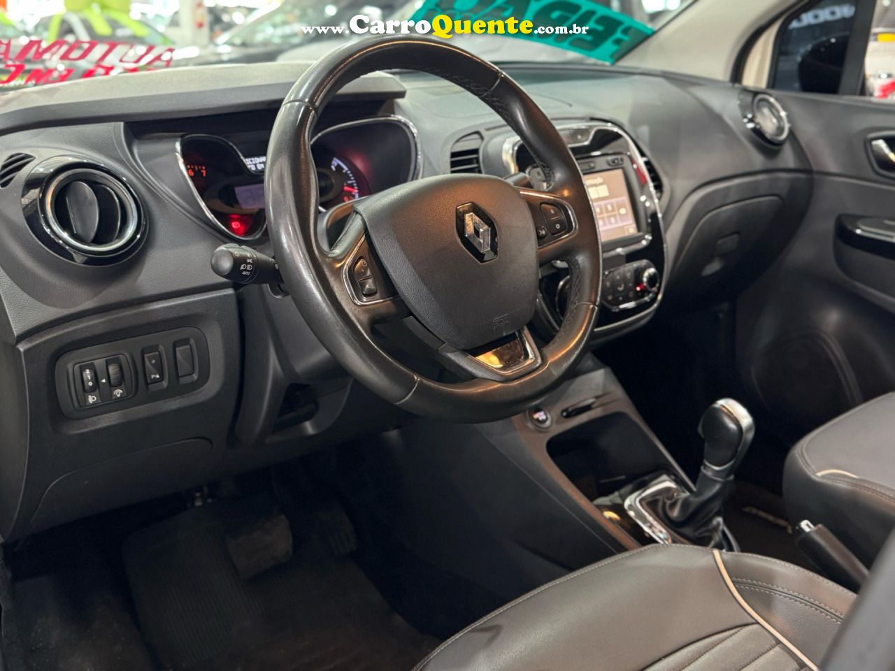 RENAULT CAPTUR 2.0 16V INTENSE 2018 - Loja