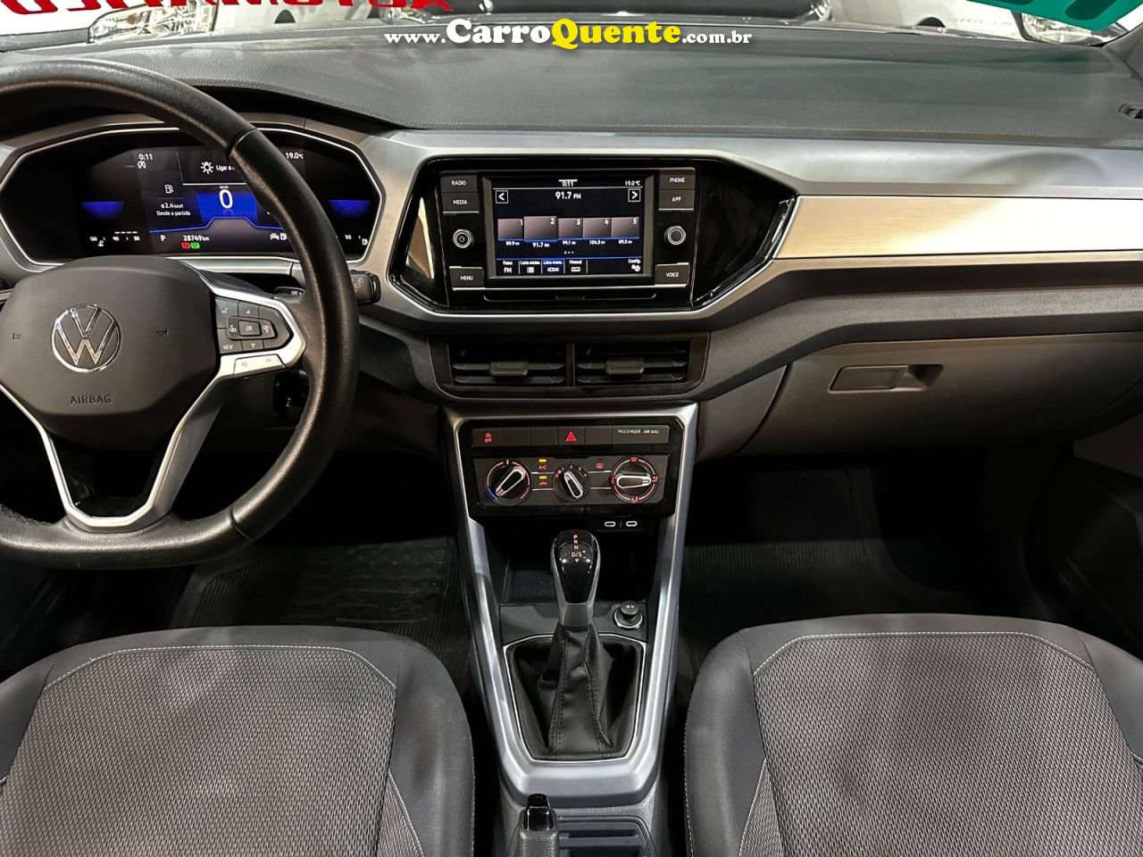 VOLKSWAGEN T-CROSS 1.0 200 TSI TOTAL 2023 - Loja