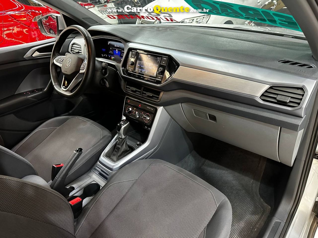 VOLKSWAGEN T-CROSS 1.0 200 TSI TOTAL 2023 - Loja