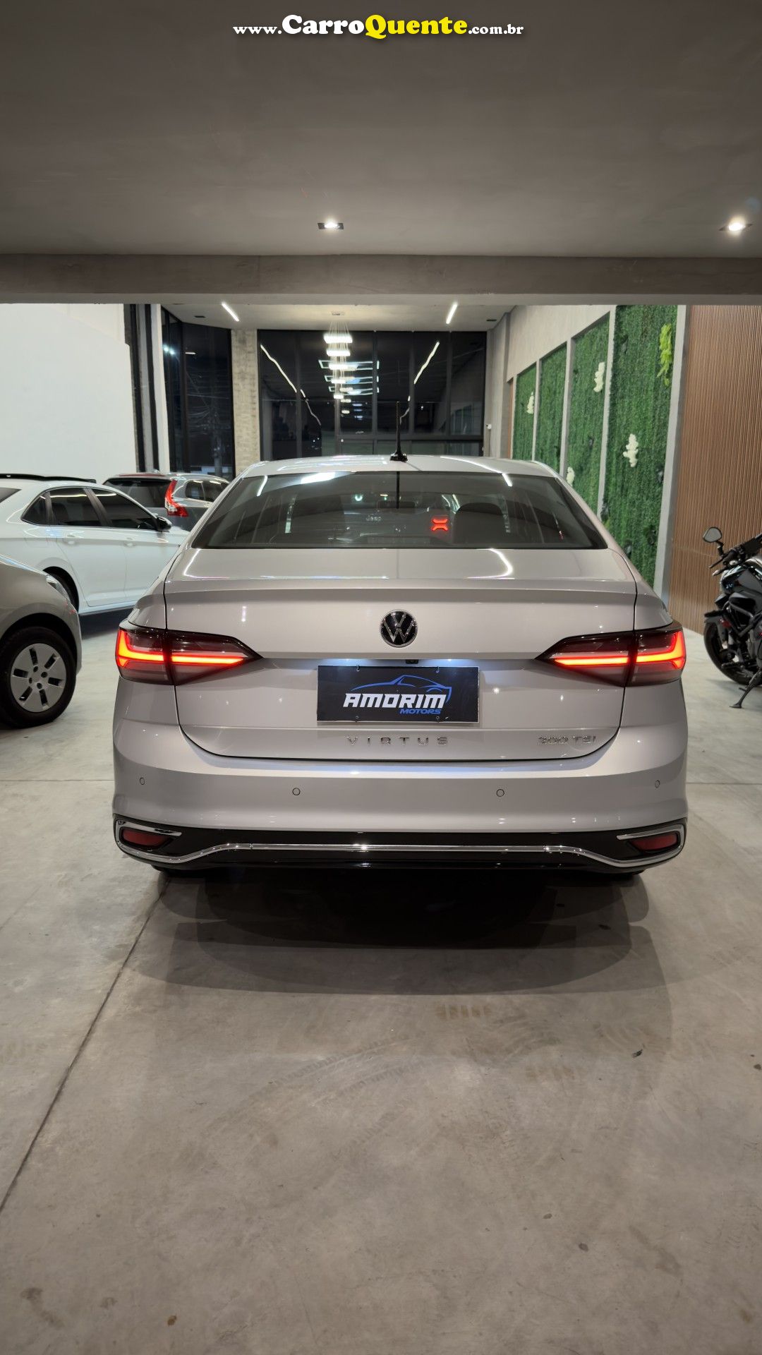 VOLKSWAGEN   VIRTUS COMFORT. 200 TSI 1.0 FLEX 12V AUT   PRATA 2023 1.0 FLEX - Loja