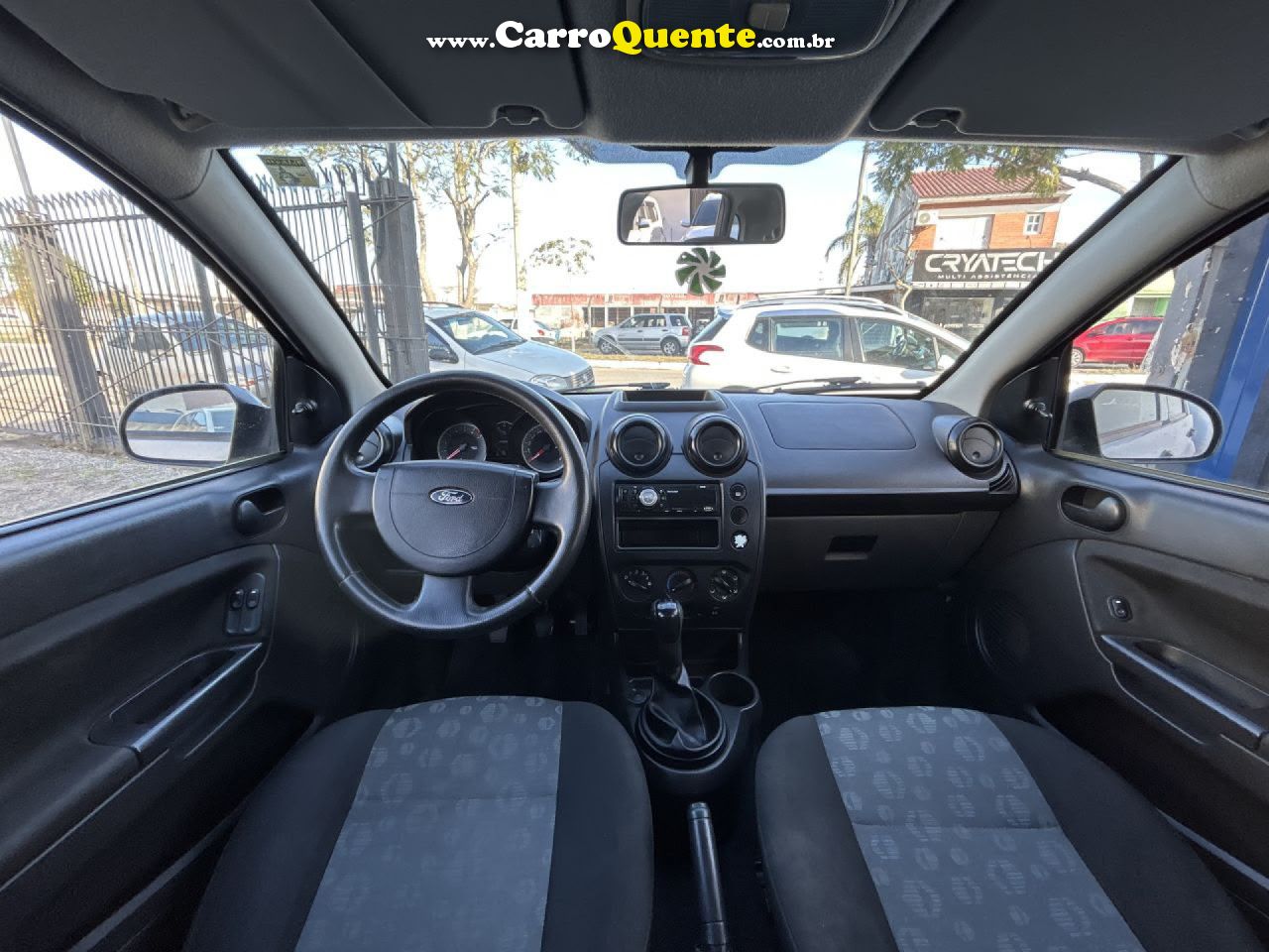 FORD   FIESTA 1.0 8V FLEXCLASS 1.0 8V FLEX 5P   PRATA 2013 1.0 FLEX - Loja