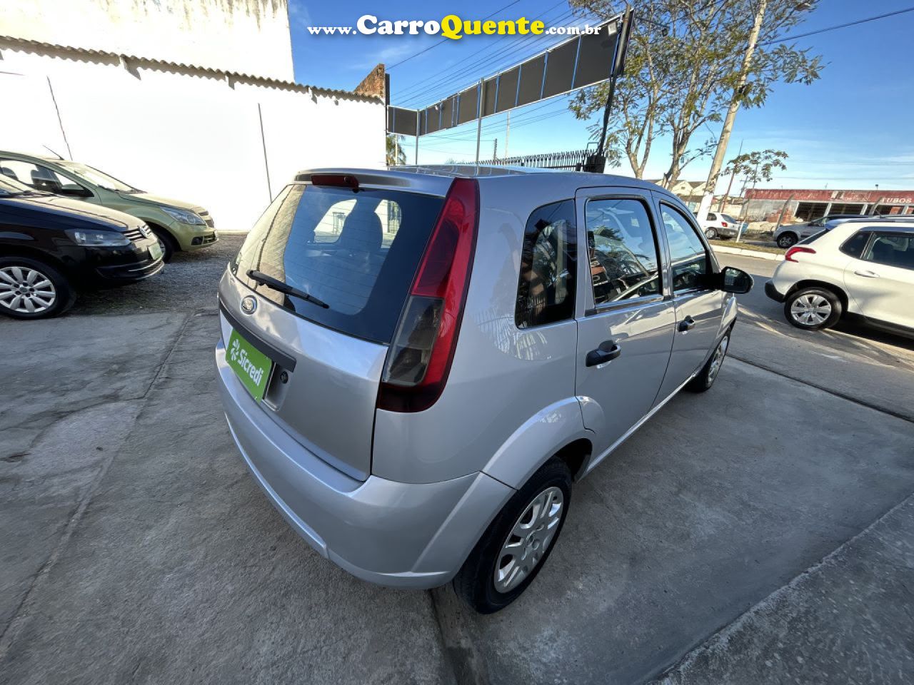 FORD   FIESTA 1.0 8V FLEXCLASS 1.0 8V FLEX 5P   PRATA 2013 1.0 FLEX - Loja