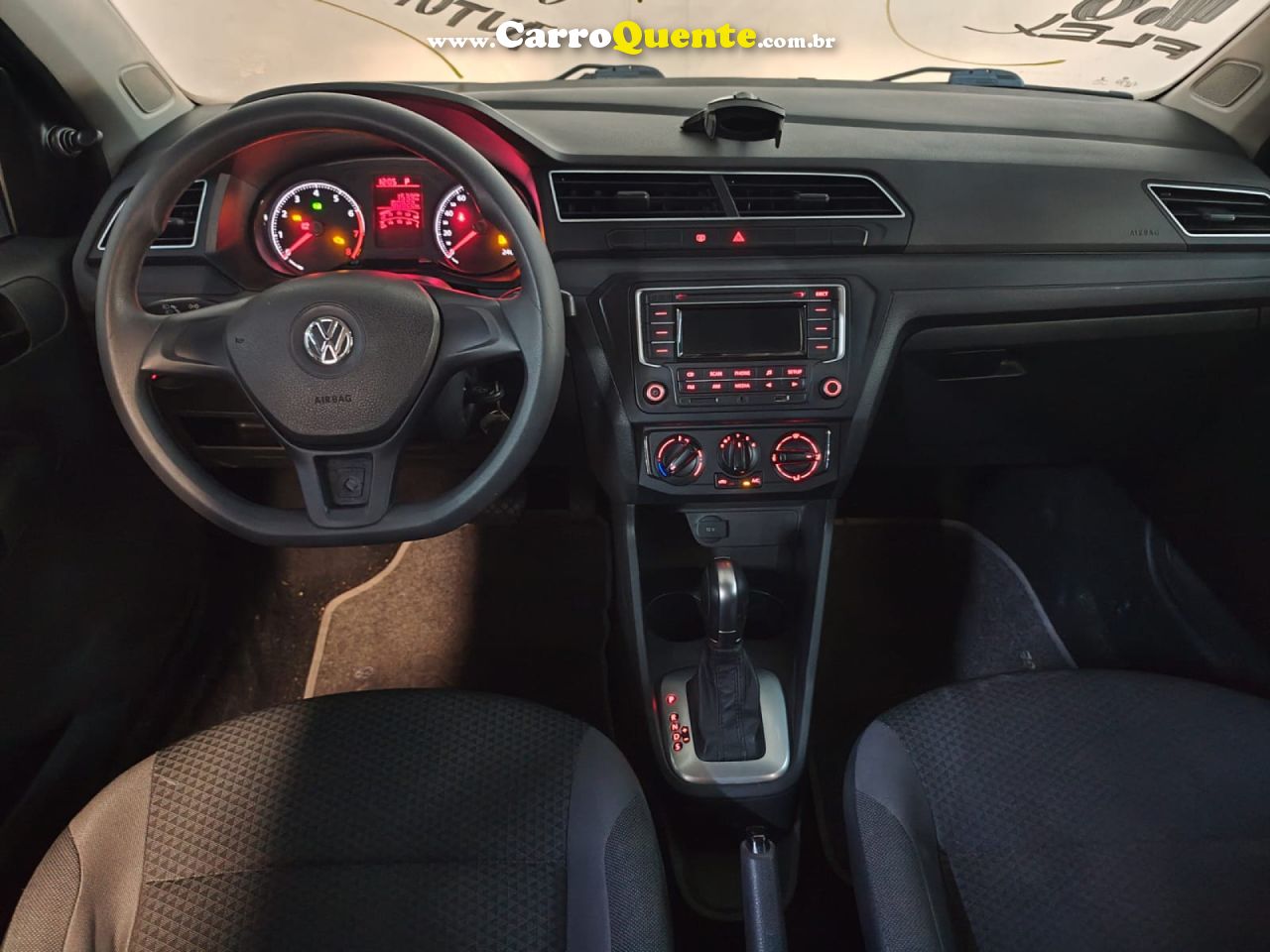 VOLKSWAGEN   VOYAGE 1.61.6 CITY  MI TOTAL FLEX 8V 4P   PRATA 2020 1.6 FLEX - Loja