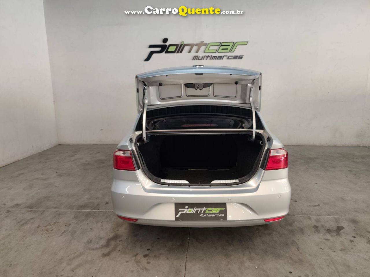 VOLKSWAGEN   VOYAGE 1.61.6 CITY  MI TOTAL FLEX 8V 4P   PRATA 2020 1.6 FLEX - Loja