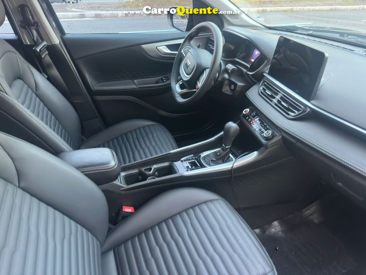 FIAT   FASTBACK AUDACE 1.0 200 T. FLEX AUT   CINZA 2025 1.0 FLEX - Loja