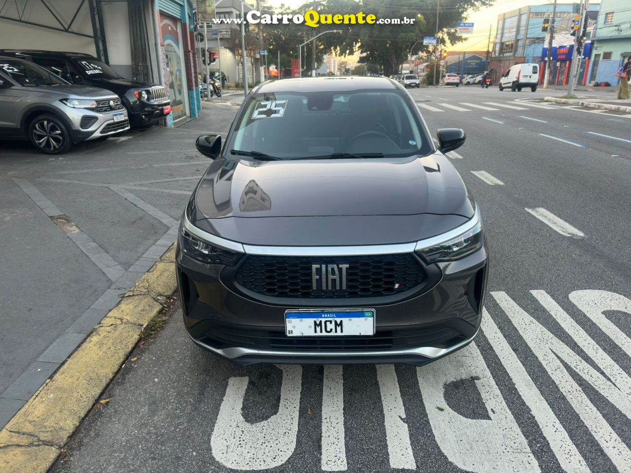 FIAT   FASTBACK AUDACE 1.0 200 T. FLEX AUT   CINZA 2025 1.0 FLEX - Loja