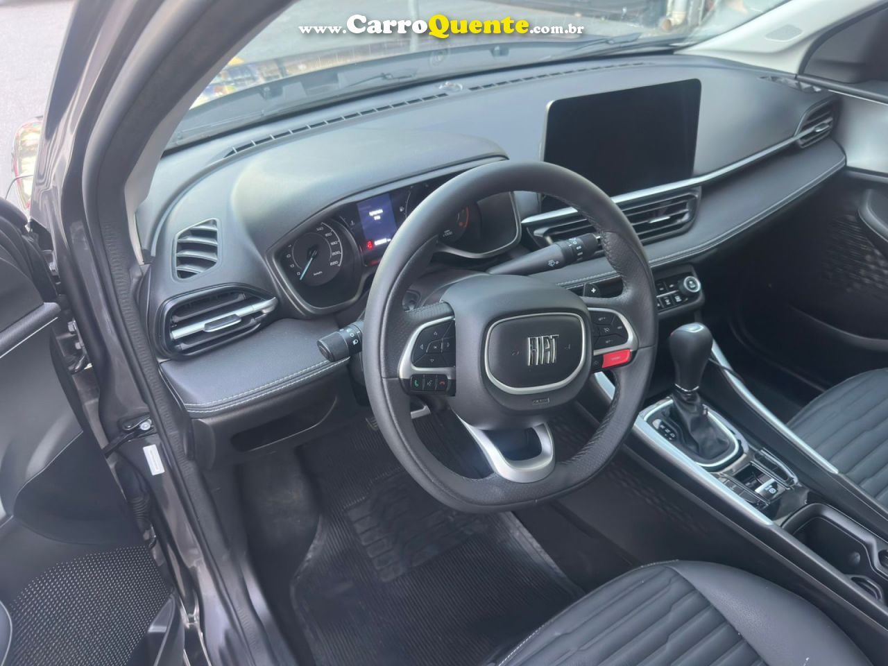 FIAT   FASTBACK AUDACE 1.0 200 T. FLEX AUT   CINZA 2025 1.0 FLEX - Loja