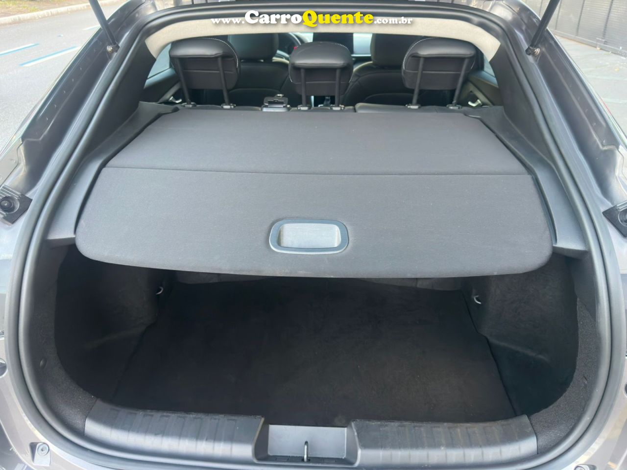 FIAT   FASTBACK AUDACE 1.0 200 T. FLEX AUT   CINZA 2025 1.0 FLEX - Loja