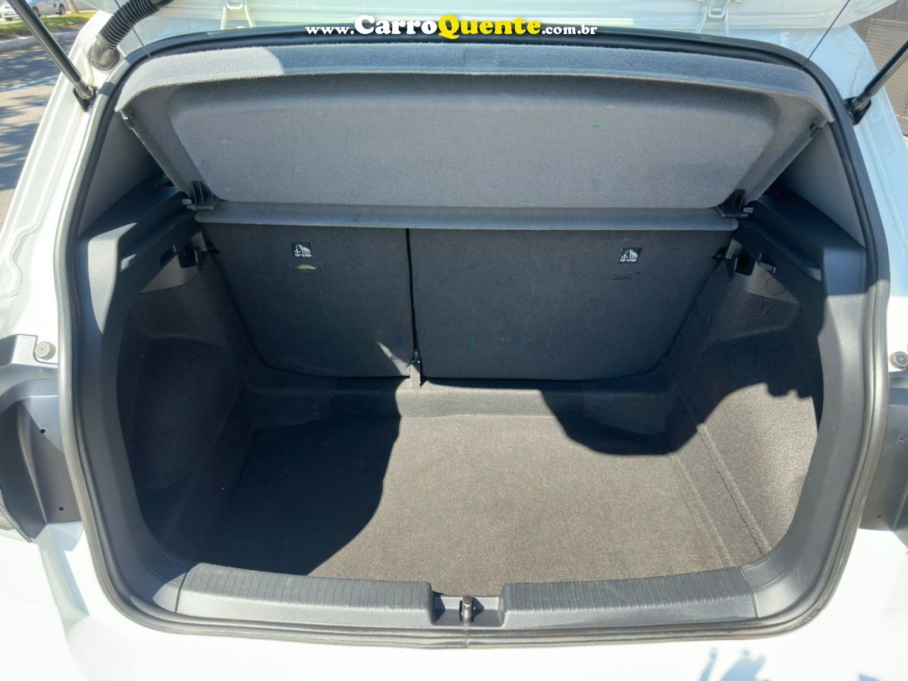 VOLKSWAGEN   T-CROSS 200 TSI 1.0  FLEX 12V 5P AUT.   BRANCO 2025 1.0 FLEX - Loja