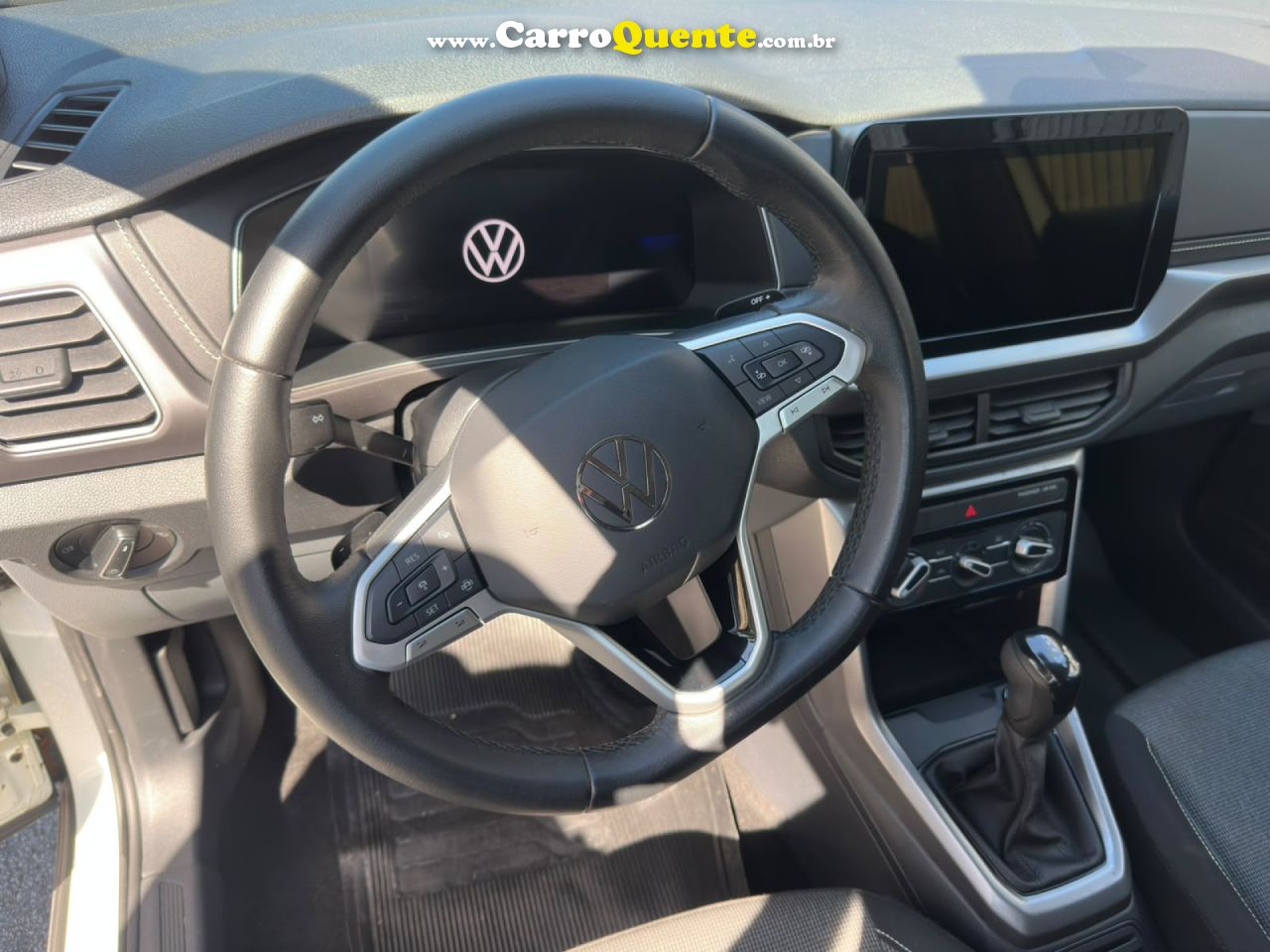 VOLKSWAGEN   T-CROSS 200 TSI 1.0  FLEX 12V 5P AUT.   BRANCO 2025 1.0 FLEX - Loja