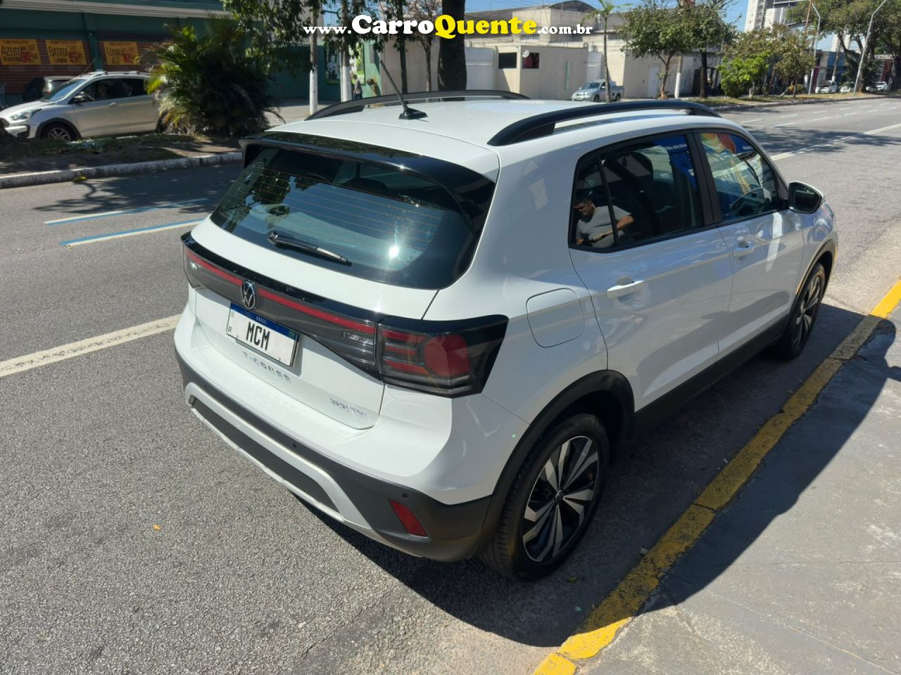 VOLKSWAGEN   T-CROSS 200 TSI 1.0  FLEX 12V 5P AUT.   BRANCO 2025 1.0 FLEX - Loja