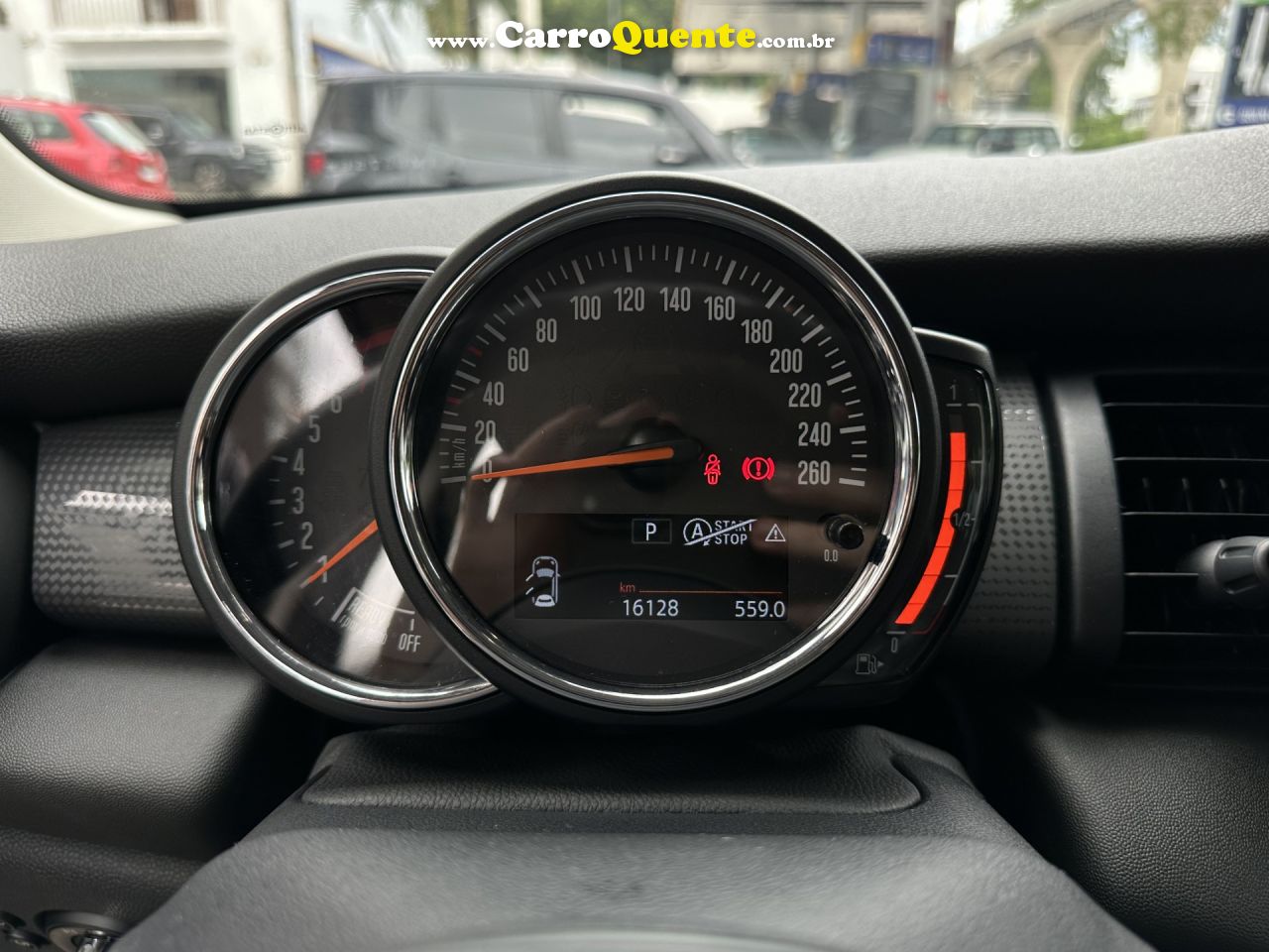 MINI   COOPER 1.5 TURBO 12V 5P AUT.   CINZA 2019 1.5 T GASOLINA - Loja