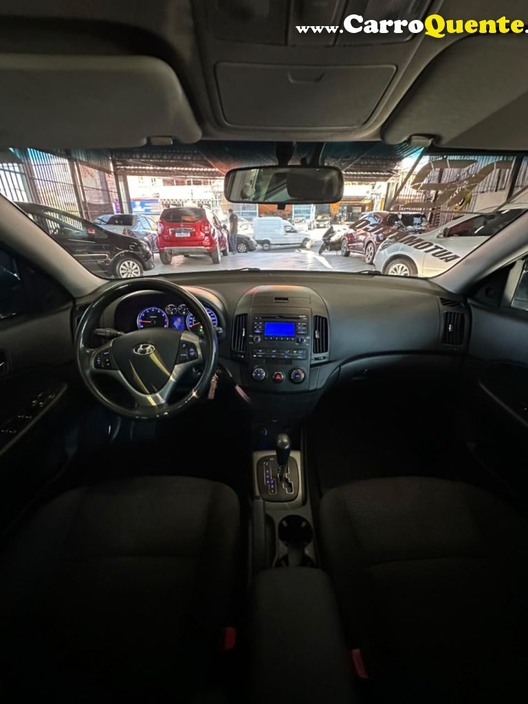 HYUNDAI   I30 2.0 16V 145CV 5P AUT.   PRETO 2012 2.0 GASOLINA - Loja