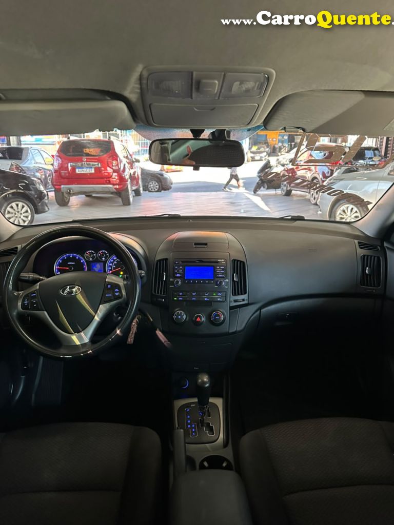 HYUNDAI   I30 2.0 16V 145CV 5P AUT.   PRETO 2012 2.0 GASOLINA - Loja
