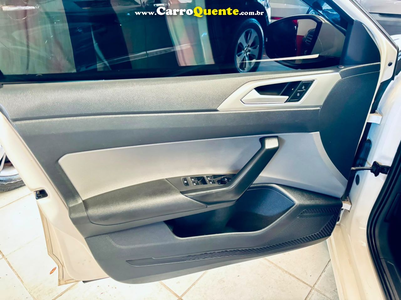 VOLKSWAGEN   VIRTUS HIGHLINE 200 TSI 1.0 FLEX 12V AUT   BRANCO 2021 1.0 FLEX - Loja