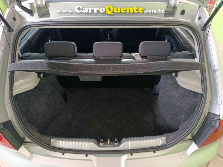 Volkswagen GOL 1.6 MSI TOTALFLEX 4P MANUAL - Loja