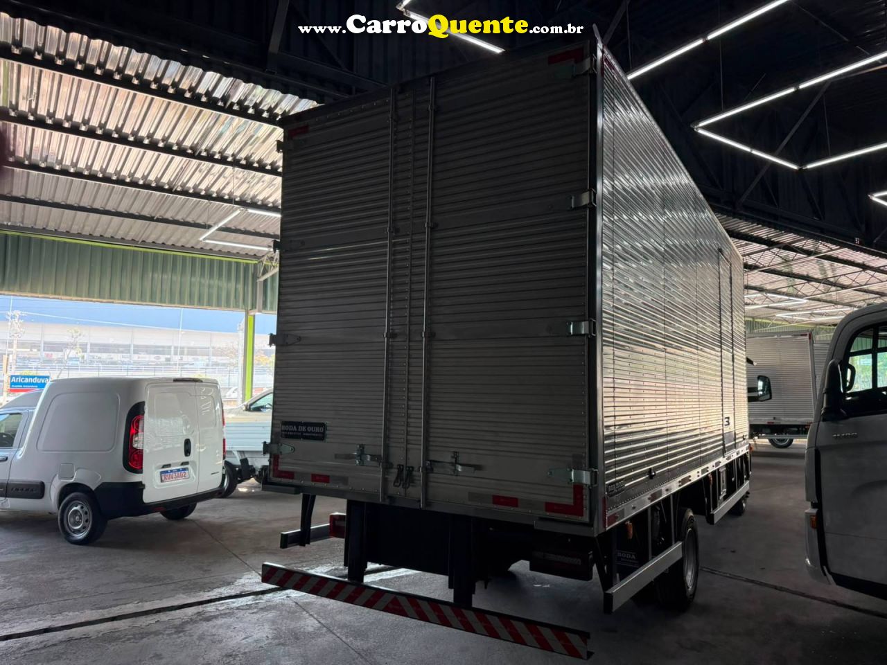 VOLKSWAGEN VW 11.180 2027 - Loja