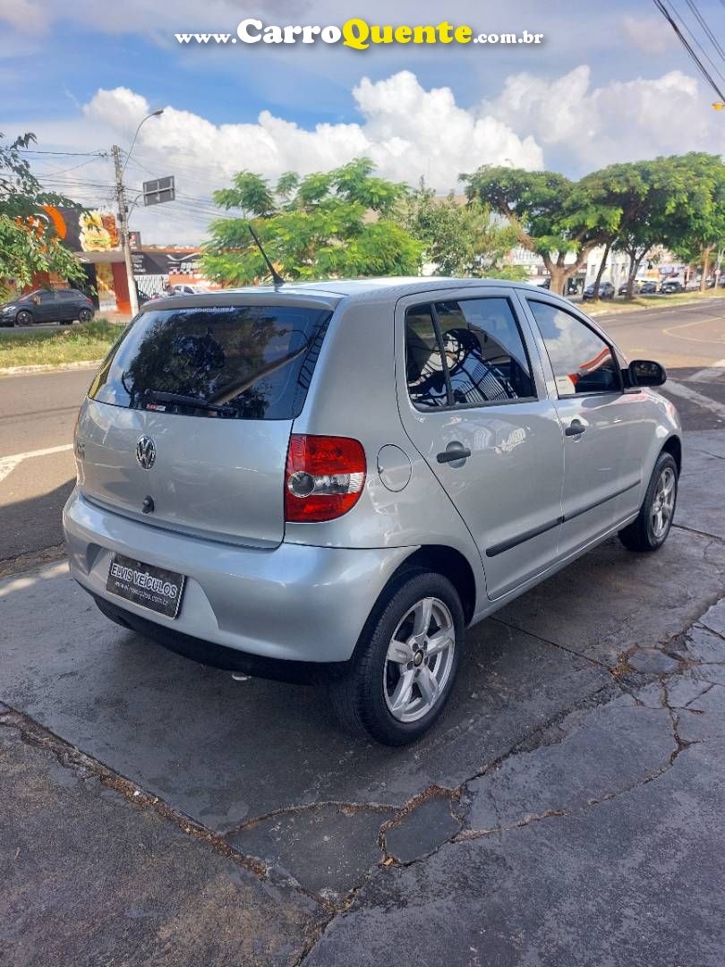 VOLKSWAGEN FOX 1.0 MI 8V 2010 - Loja