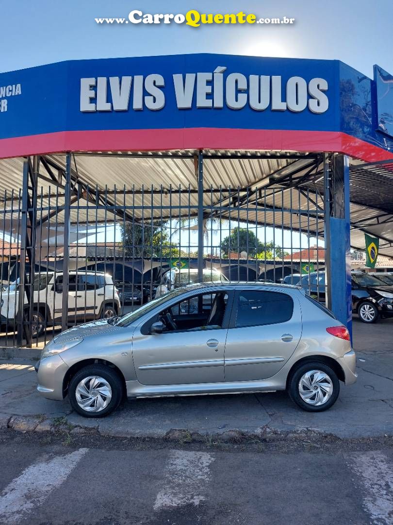 PEUGEOT 207 1.4 XR 8V 2011 - Loja