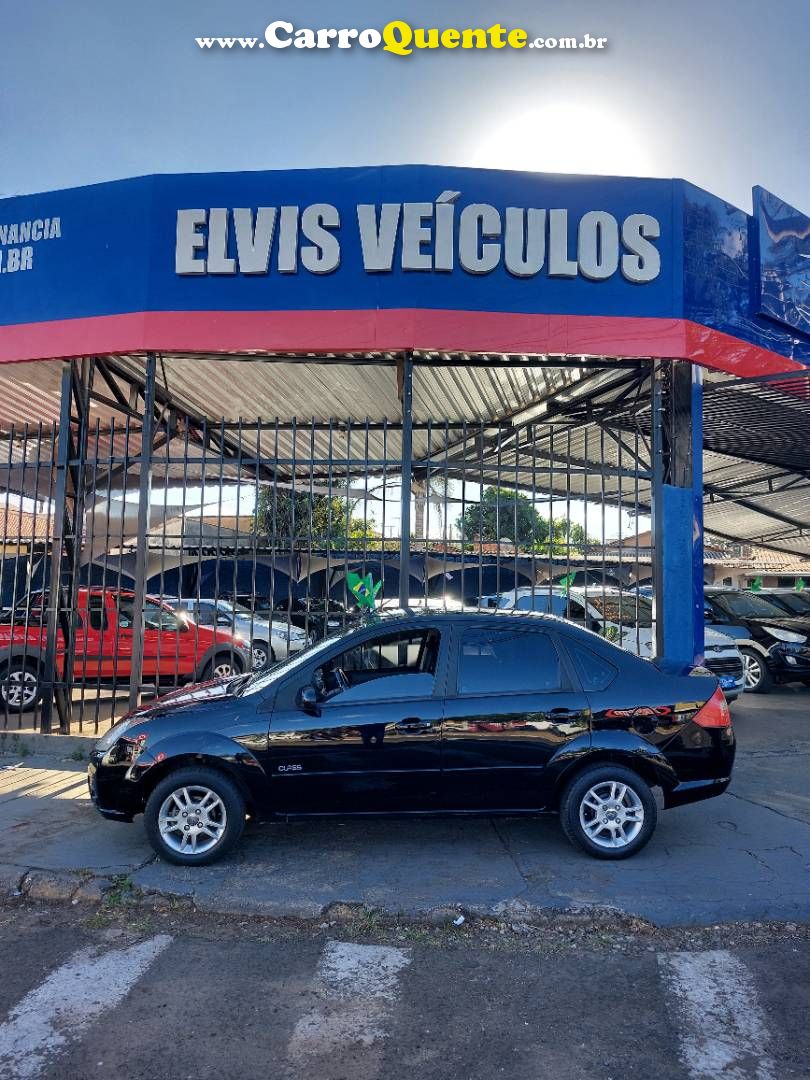 FORD FIESTA 1.6 MPI SEDAN 8V 2010 - Loja