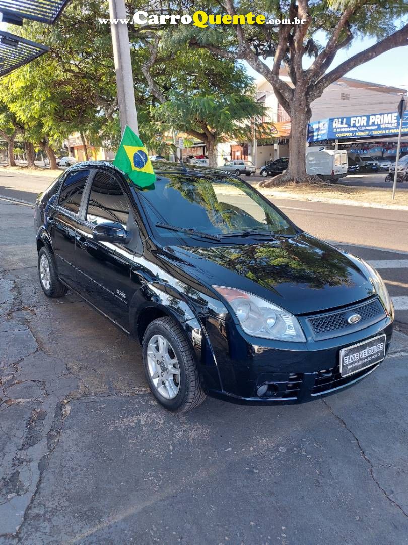 FORD FIESTA 1.6 MPI SEDAN 8V 2010 - Loja