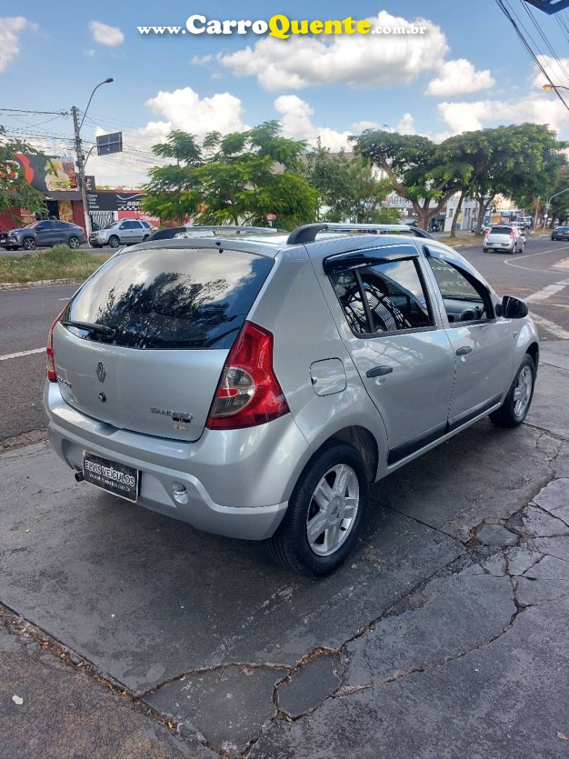 RENAULT SANDERO 1.6 EXPRESSION 8V 2010 - Loja