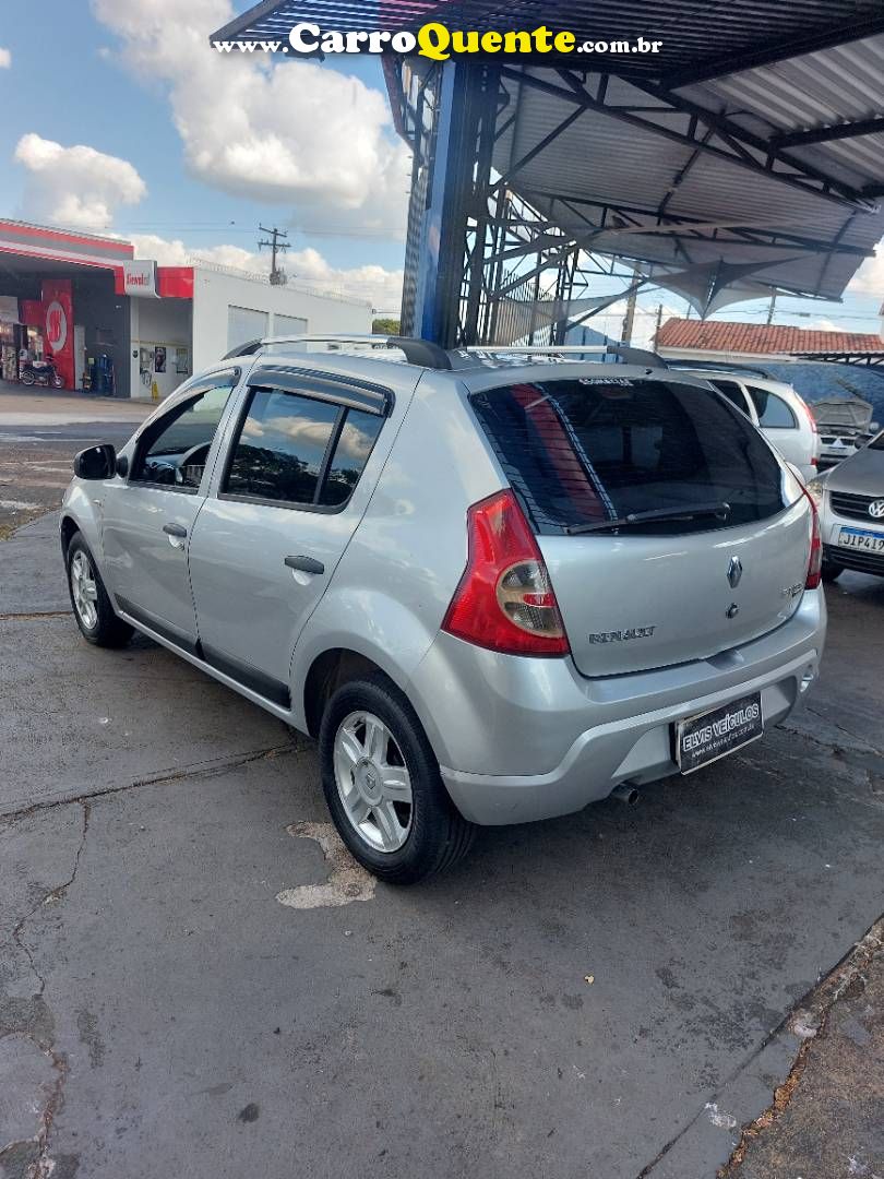 RENAULT SANDERO 1.6 EXPRESSION 8V 2010 - Loja