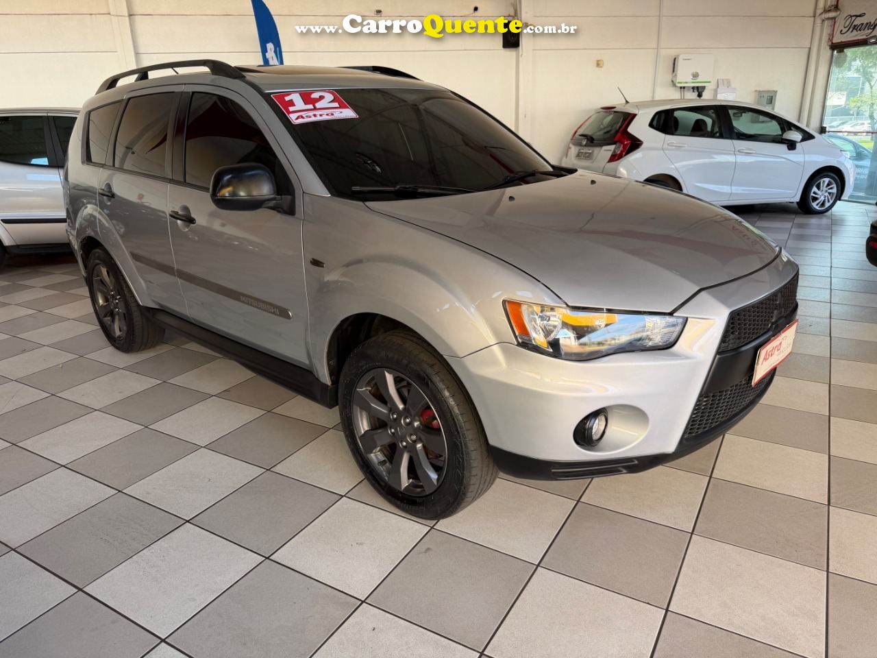 Outlander 2.0  5L CVT 2012/2011 Mitsubishi - Loja