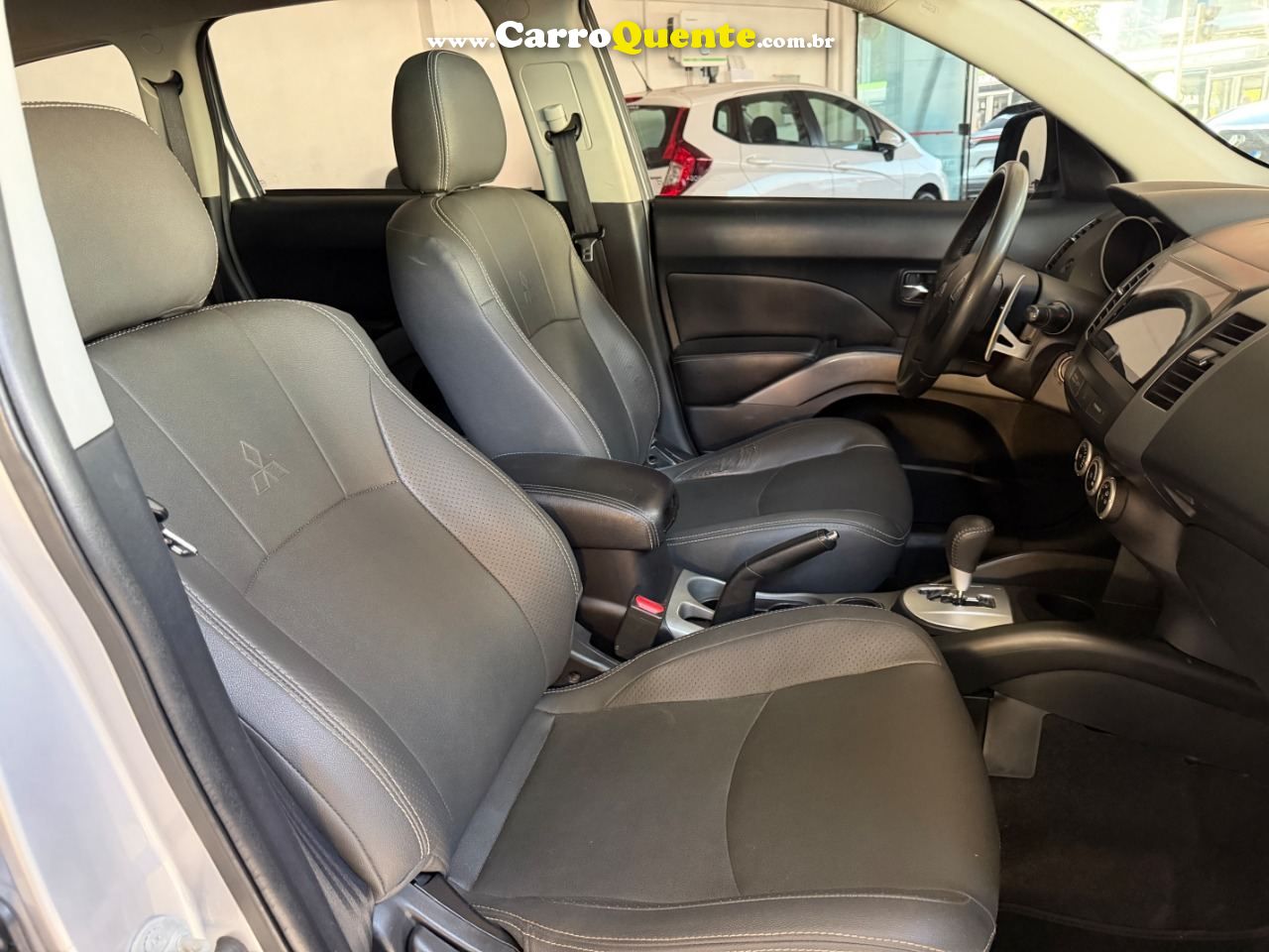 Outlander 2.0  5L CVT 2012/2011 Mitsubishi - Loja