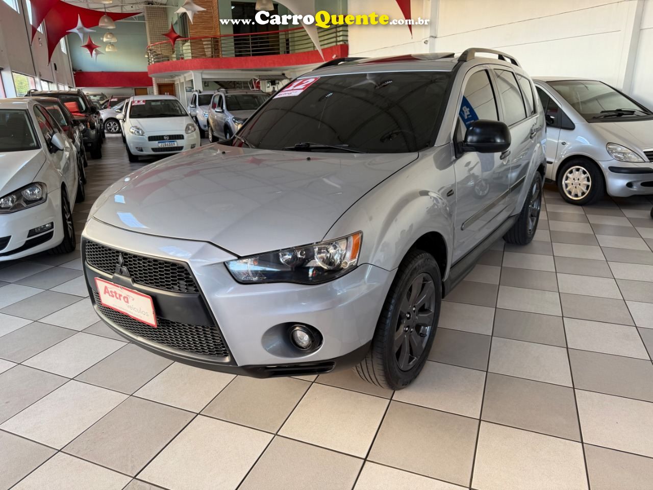 Outlander 2.0  5L CVT 2012/2011 Mitsubishi - Loja