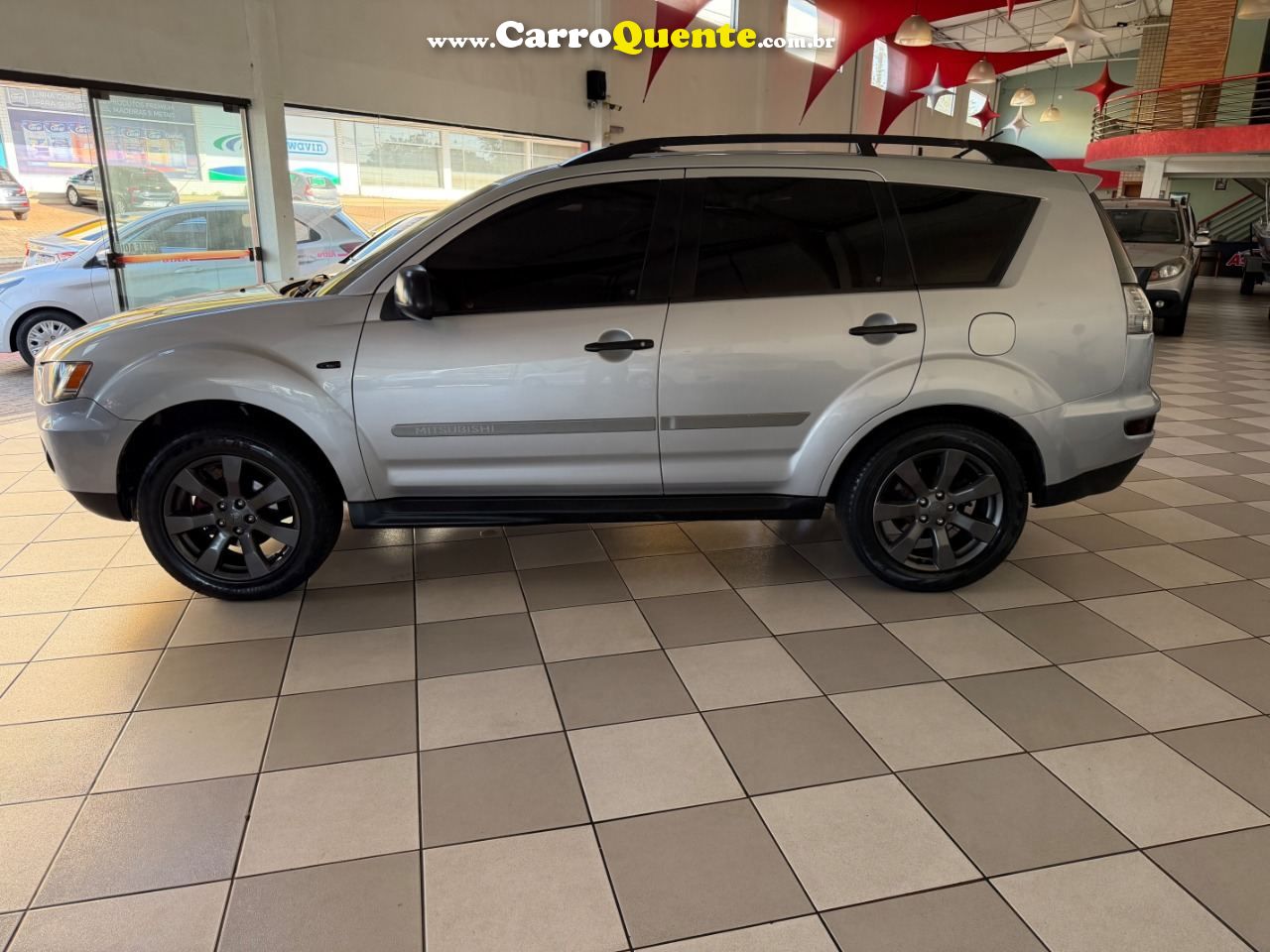 Outlander 2.0  5L CVT 2012/2011 Mitsubishi - Loja
