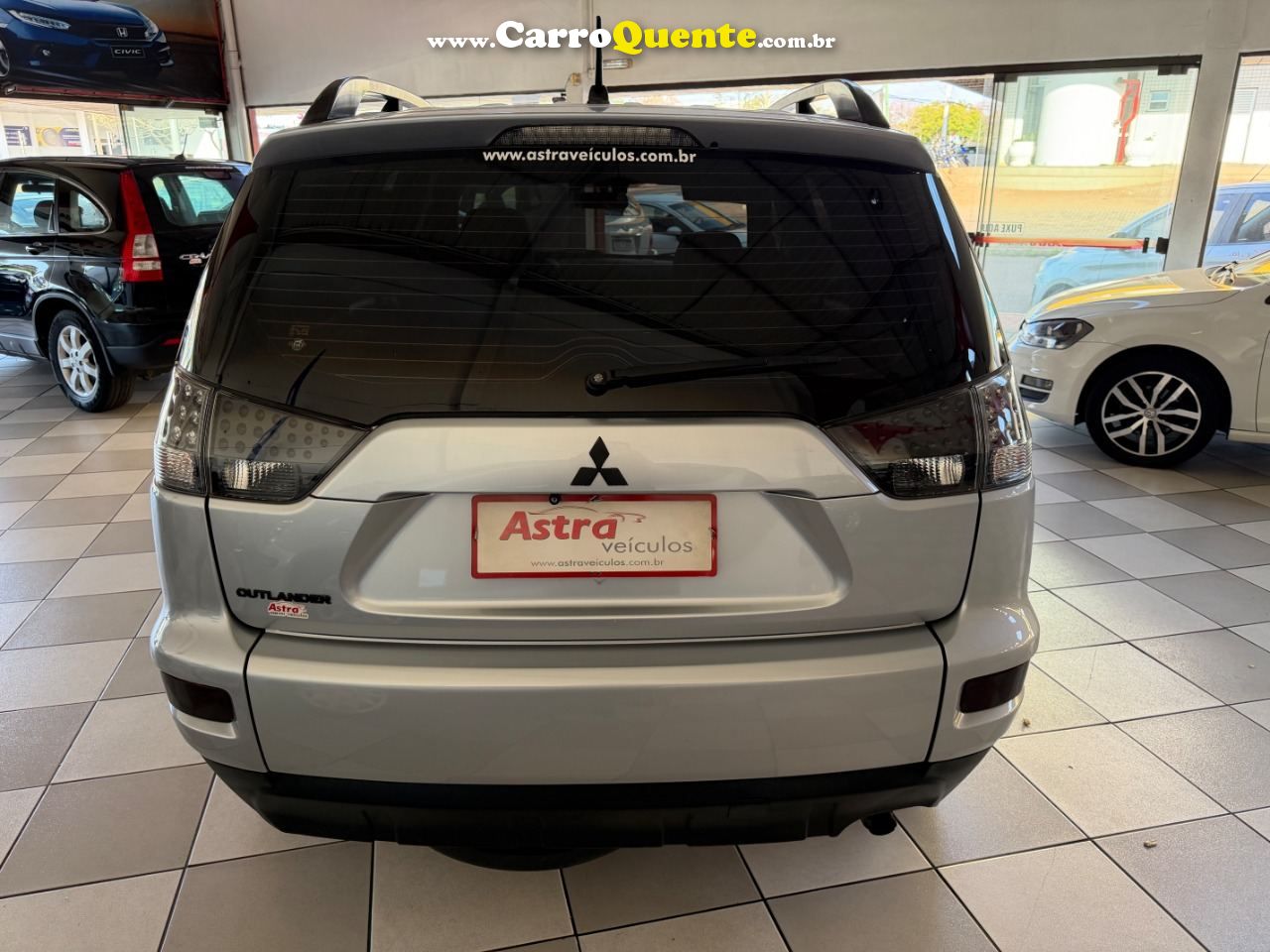 Outlander 2.0  5L CVT 2012/2011 Mitsubishi - Loja
