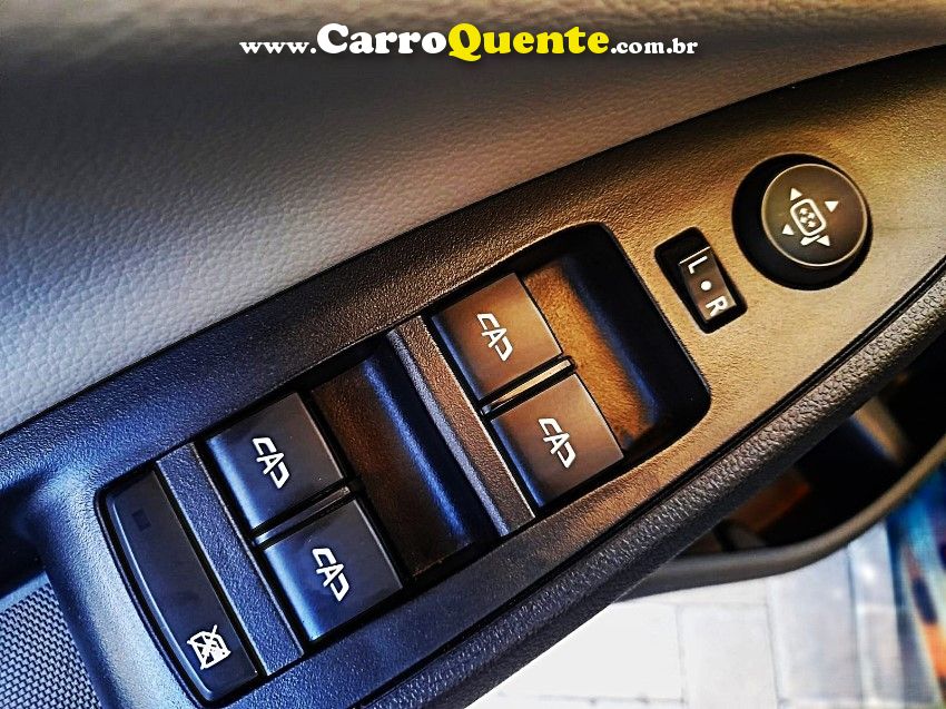 Chevrolet ONIX 1.0 FLEX LT MANUAL - Loja