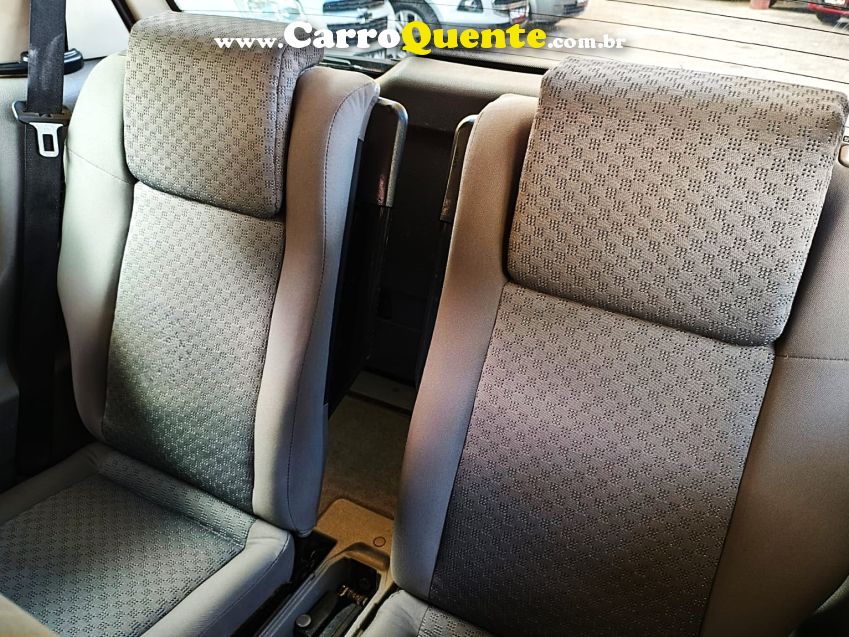 Chevrolet ZAFIRA 2.0 MPFI EXPRESSION 8V FLEX 4P AUTOMÁTICO - Loja