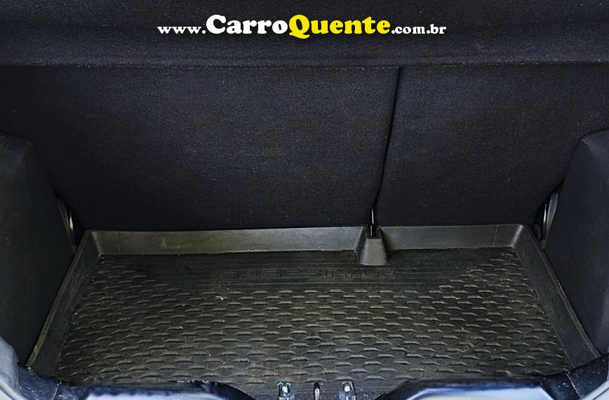 Ford KA 1.5 TI-VCT FLEX FREESTYLE AUTOMÁTICO - Loja
