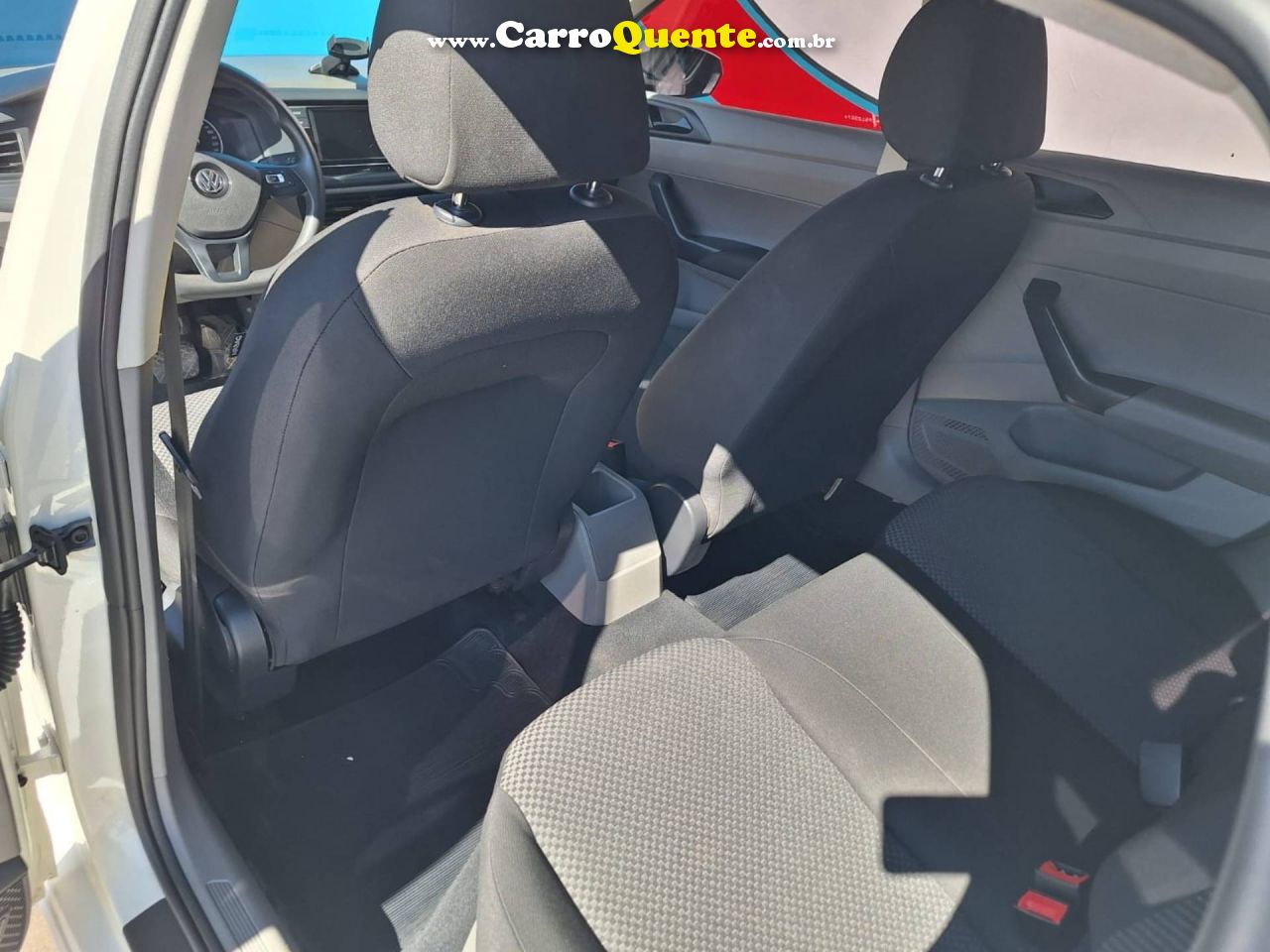 VOLKSWAGEN VIRTUS 1.6 MSI TOTAL 2019 - Loja
