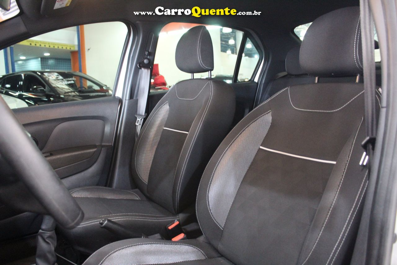 RENAULT LOGAN 1.0 12V SCE ZEN 2021 - Loja