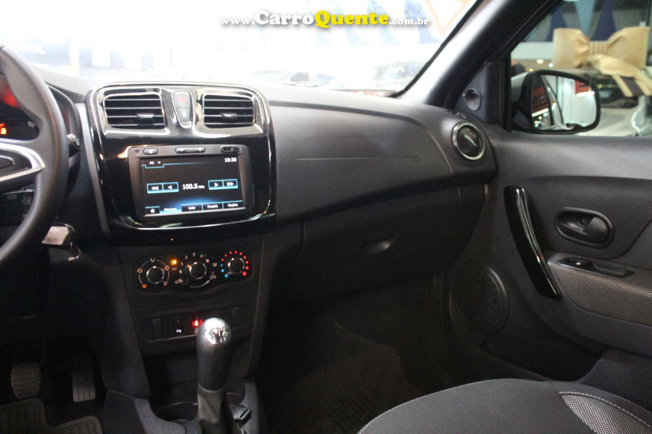 RENAULT LOGAN 1.0 12V SCE ZEN 2021 - Loja