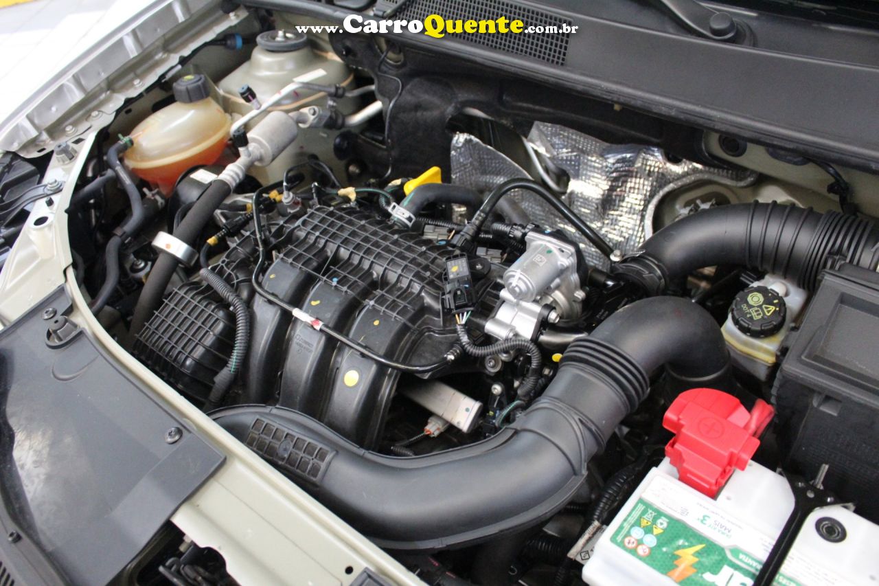 RENAULT LOGAN 1.0 12V SCE ZEN 2021 - Loja