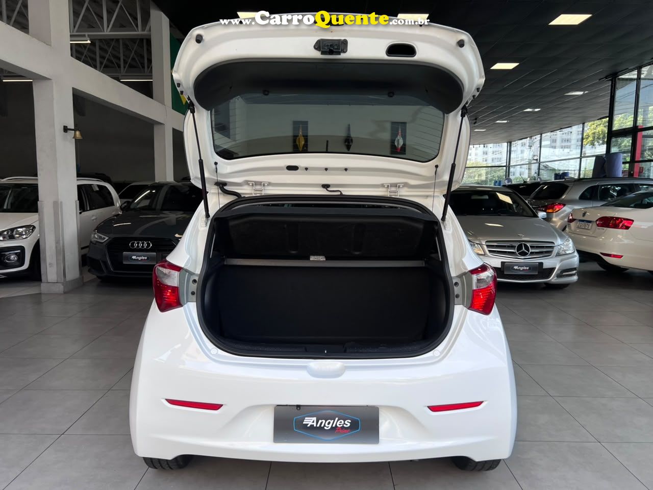 HYUNDAI HB20 1.0 COPA DO MUNDO 12V 2015 - Loja