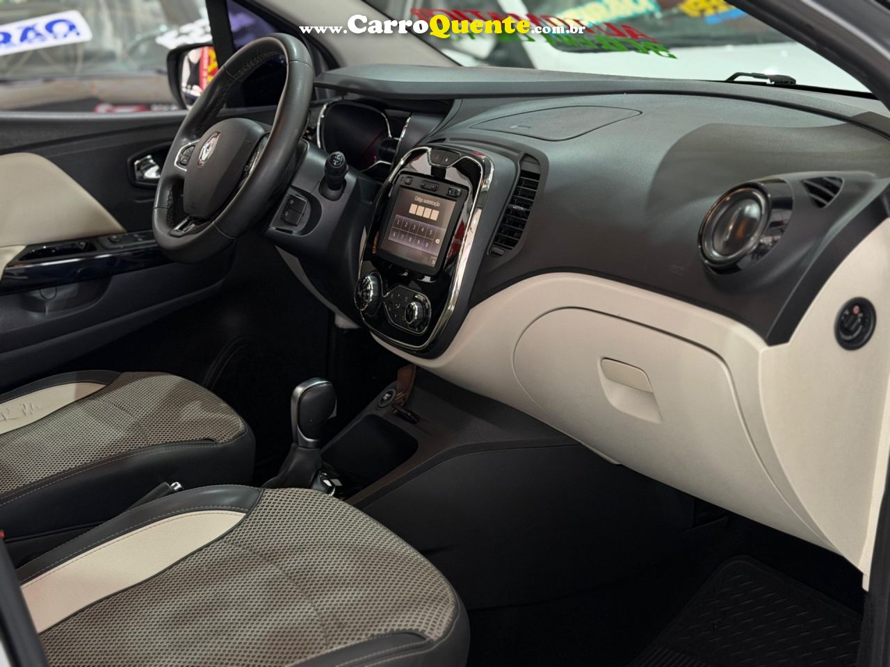 RENAULT CAPTUR 1.6 16V INTENSE 2019 - Loja