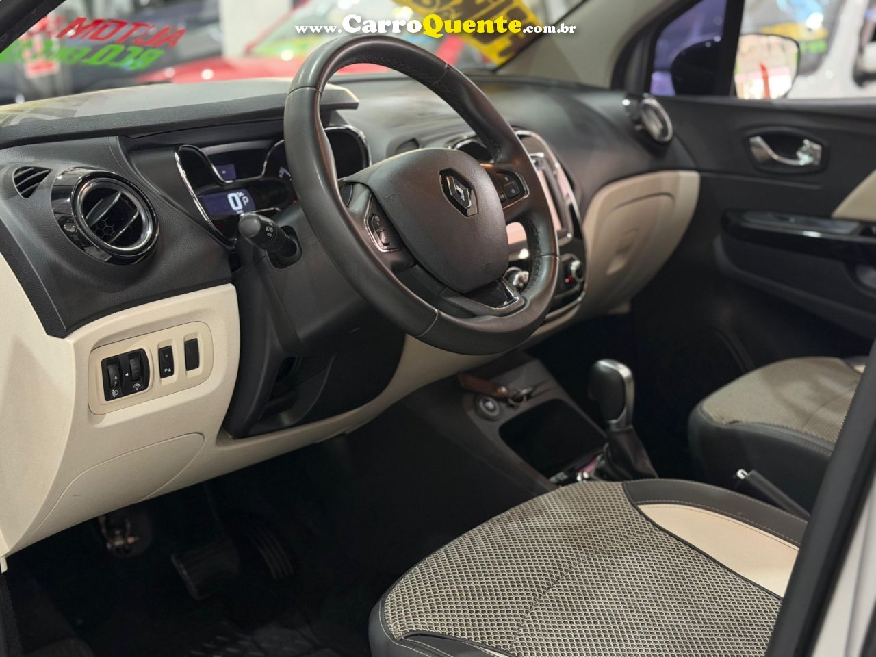 RENAULT CAPTUR 1.6 16V INTENSE 2019 - Loja