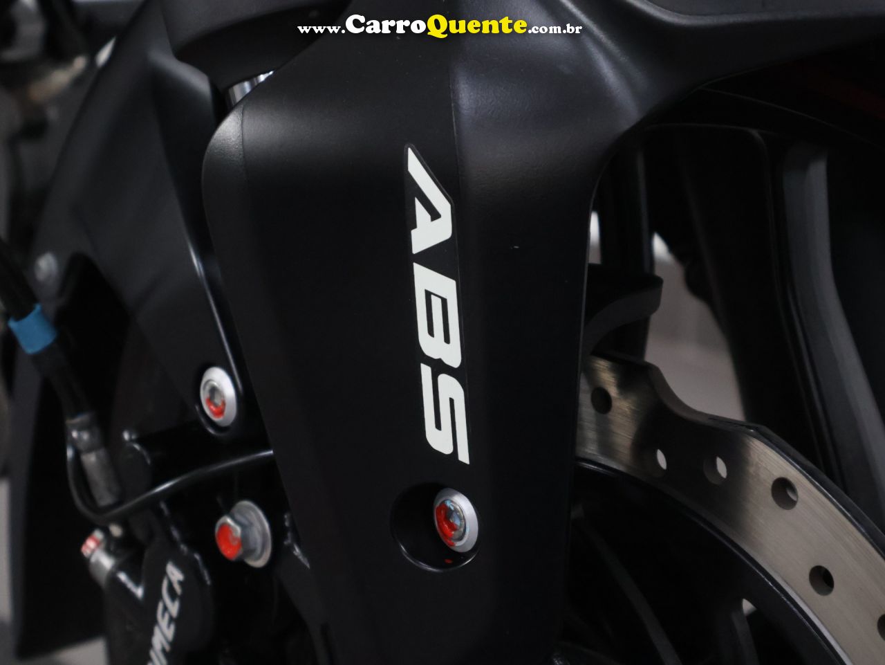 BAJAJ DOMINAR 200 ABS 2023 - Loja