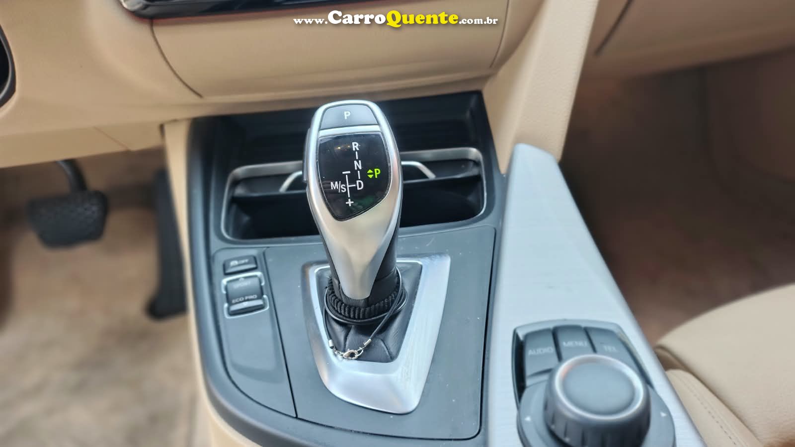 BMW 320i 2.0 SPORT 16V TURBO ACTIVE 2016 - Loja